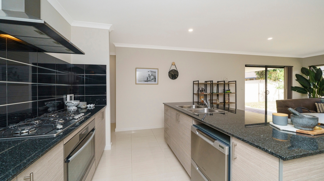 Centurion Real Estate - 12 Bluebell Avenue - High Wycombe