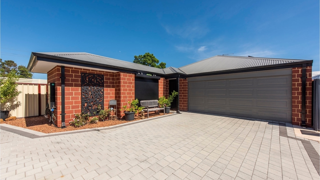 Centurion Real Estate - 6 Rowell Gardens - High Wycombe
