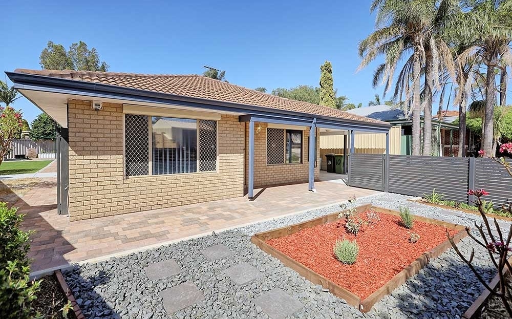 Centurion Real Estate - 10 Munday Road - High Wycombe