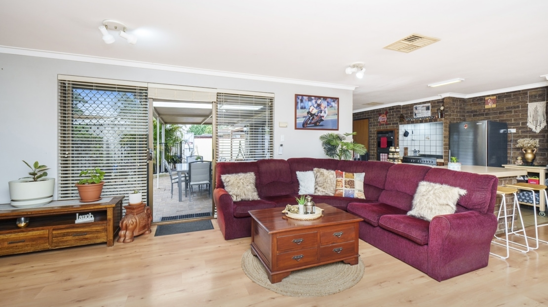 Centurion Real Estate - 46 Swallow Loop - HIGH WYCOMBE
