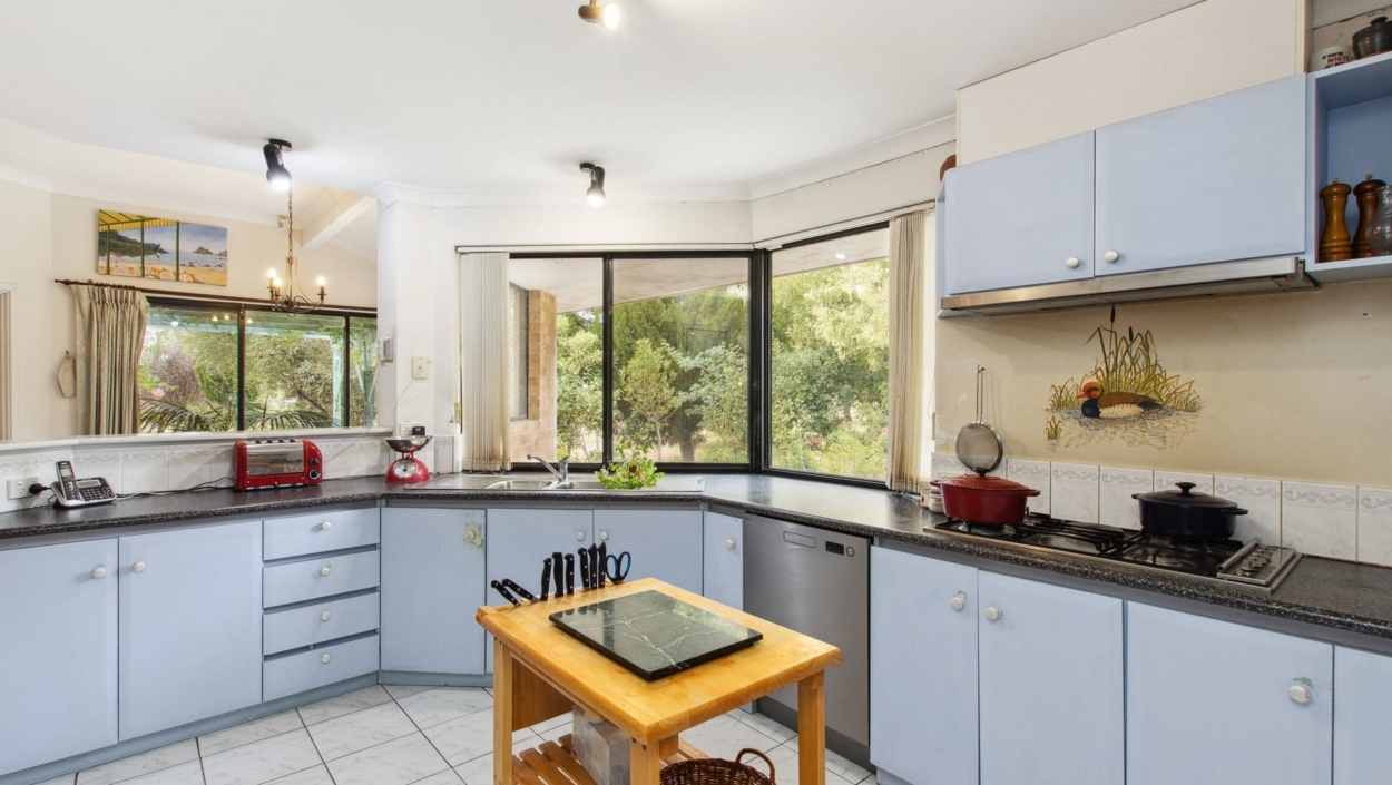 Centurion Real Estate - 31 Bruce Road - Maida Vale