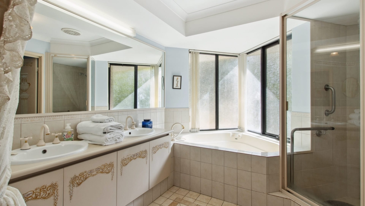 Centurion Real Estate - 31 Bruce Road - Maida Vale