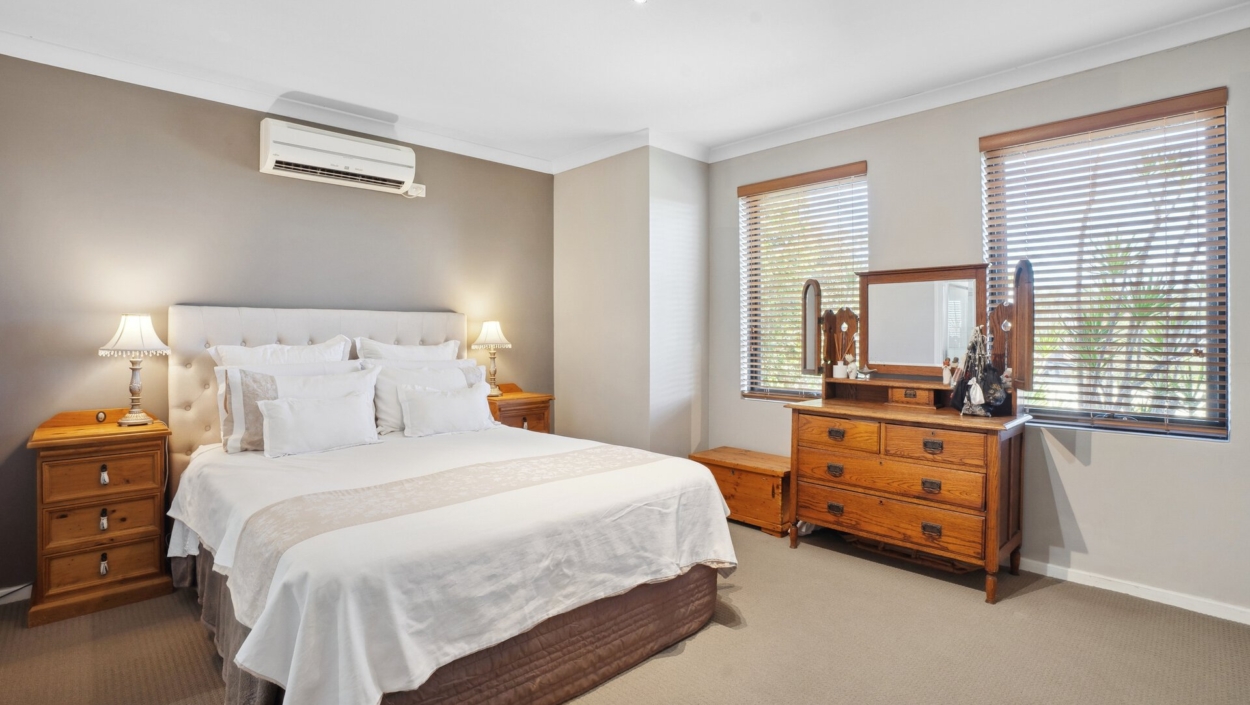 Centurion Real Estate - 11 Treen Close - High Wycombe