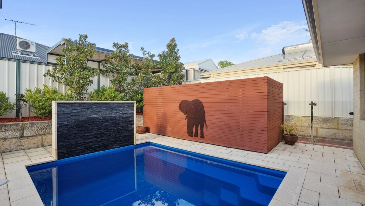 Centurion Real Estate - 11 Treen Close - High Wycombe