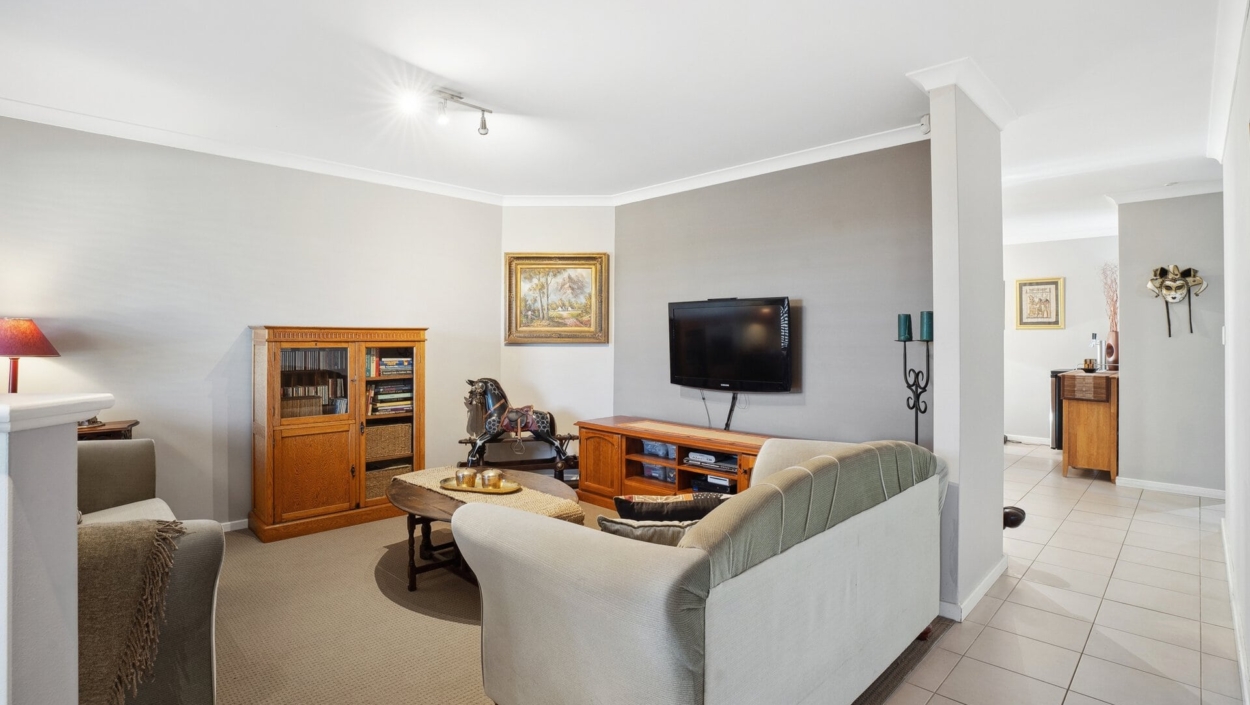 Centurion Real Estate - 11 Treen Close - High Wycombe