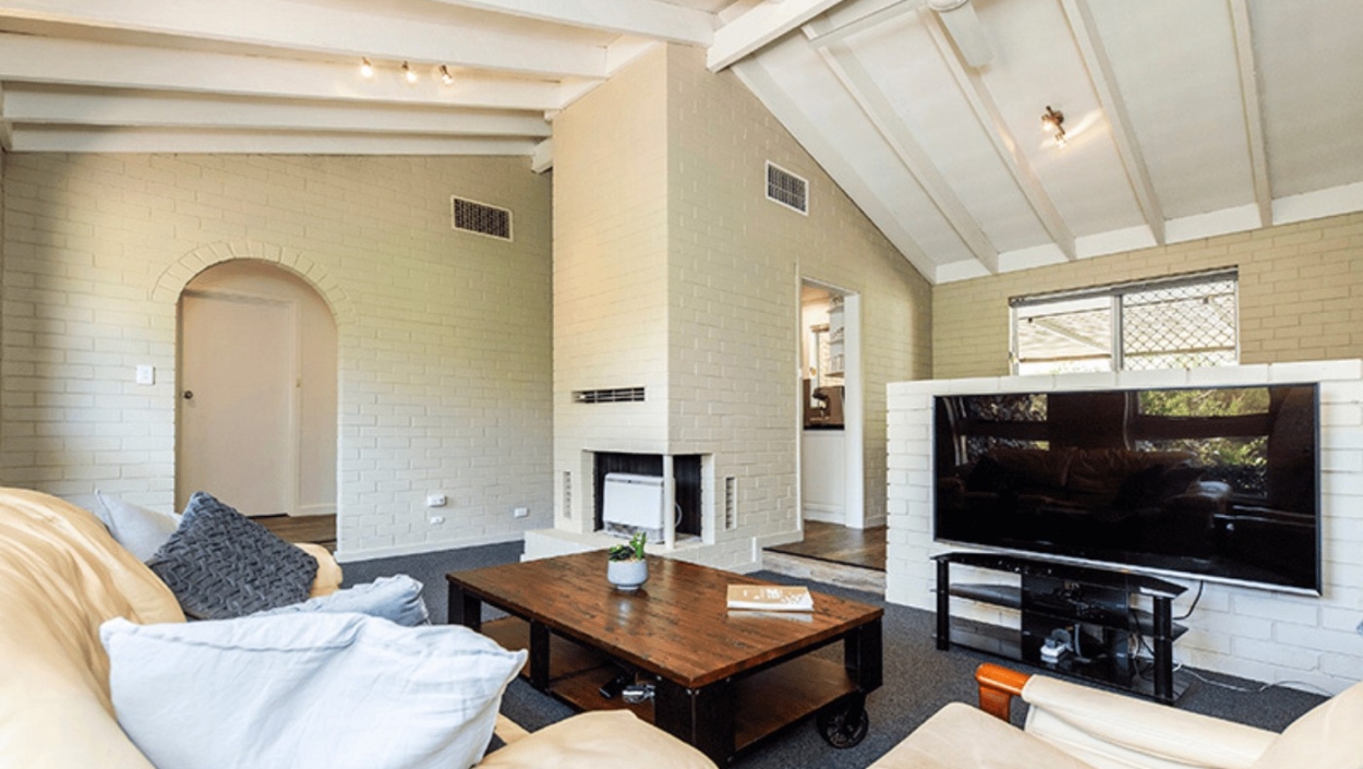 Centurion Real Estate - 37 Abingdon Road - Swan View