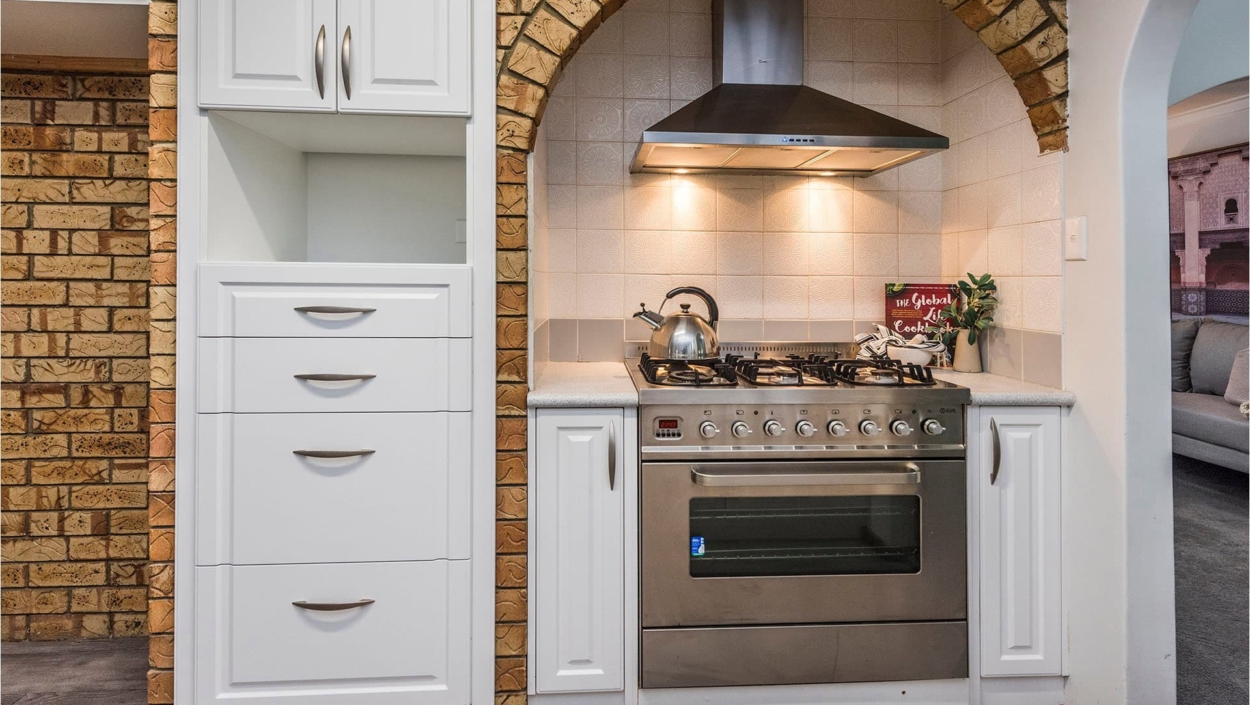 Centurion Real Estate - 12 Jeanhulley Road - High Wycombe