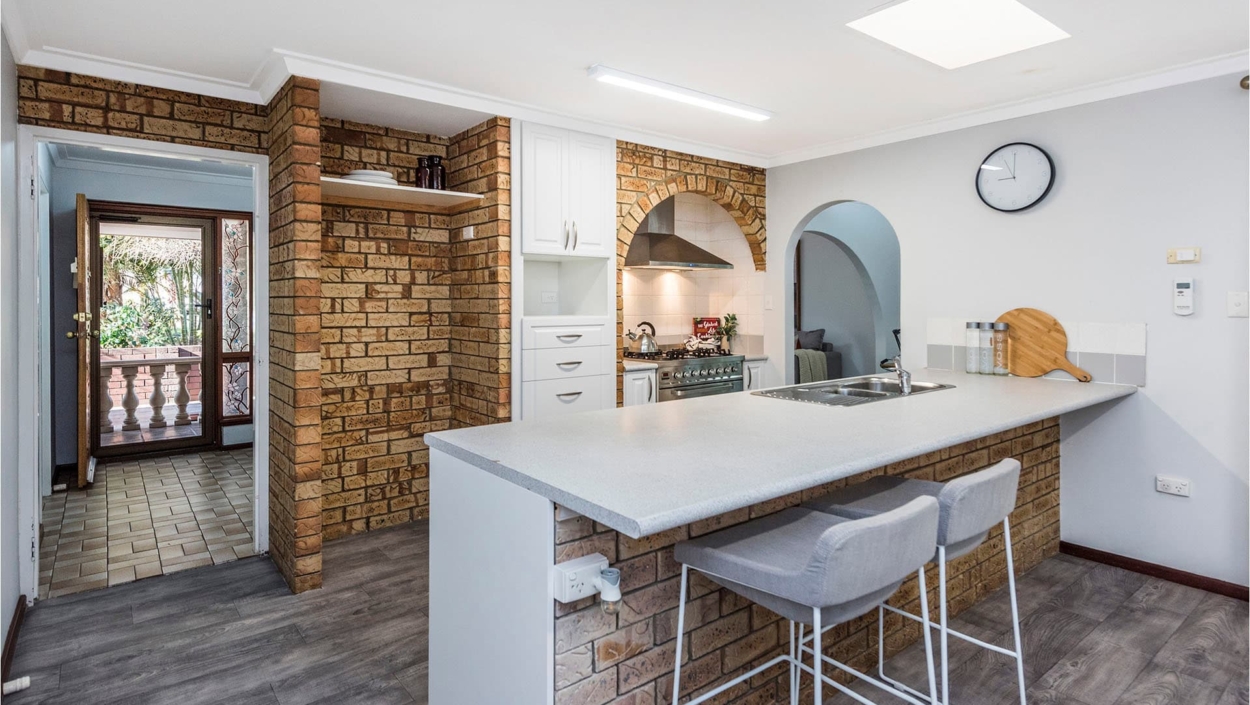 Centurion Real Estate - 12 Jeanhulley Road - High Wycombe