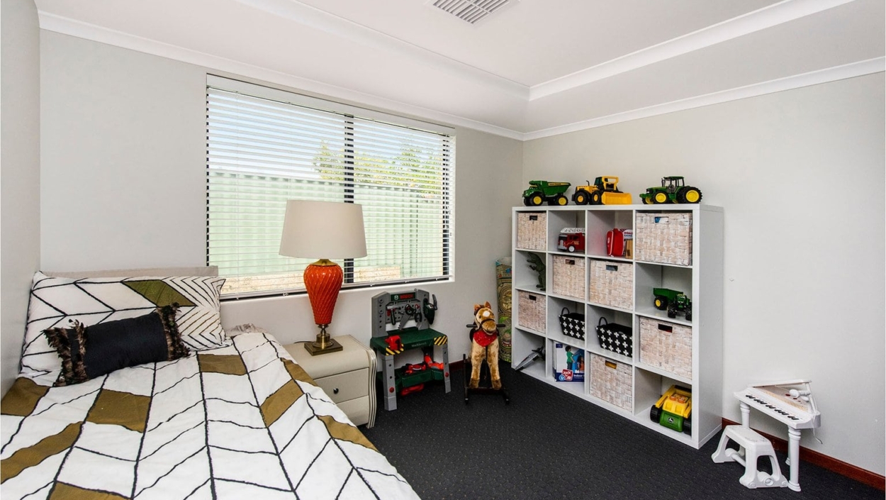 Centurion Real Estate - 4 Fleet Circle - High Wycombe