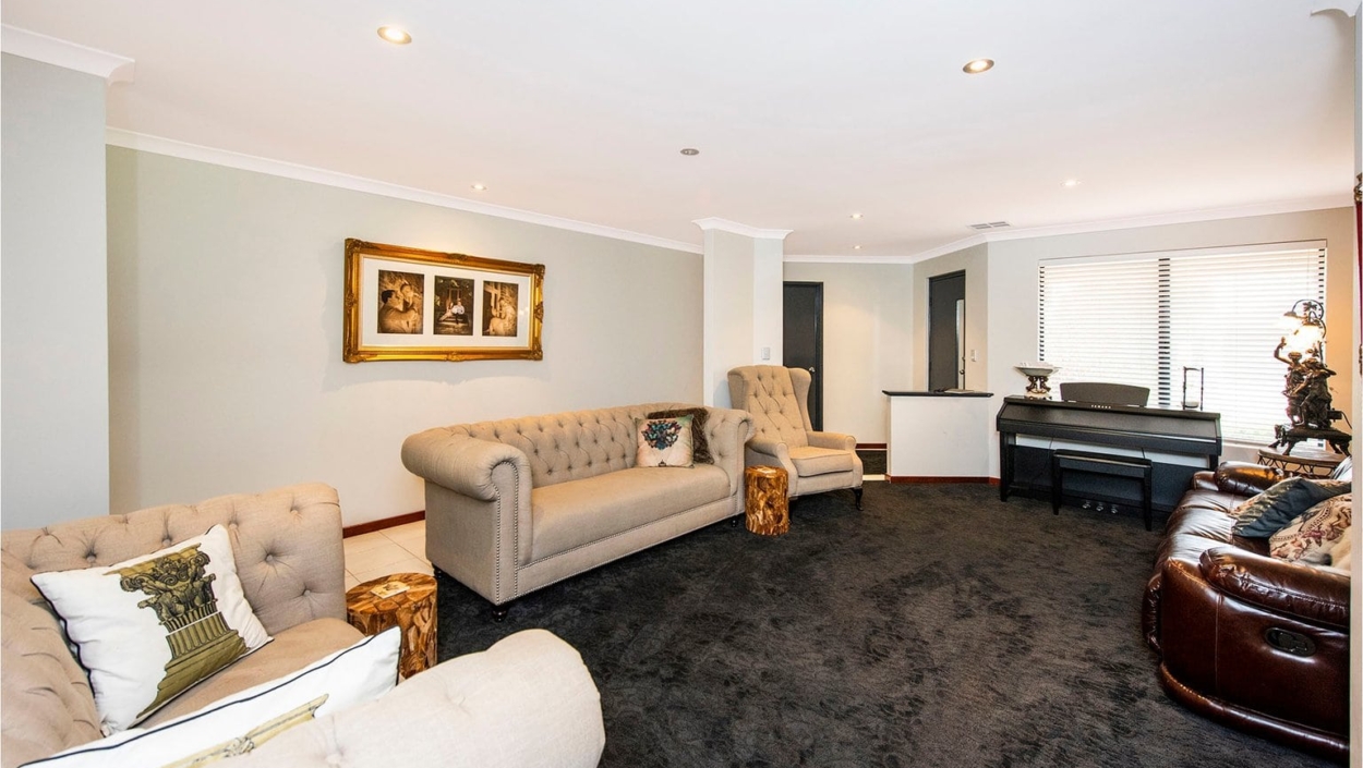 Centurion Real Estate - 4 Fleet Circle - High Wycombe