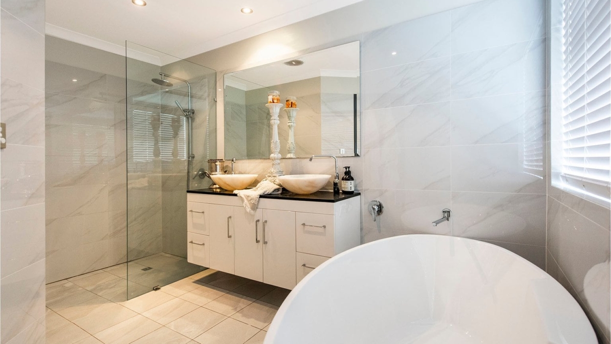 Centurion Real Estate - 4 Fleet Circle - High Wycombe