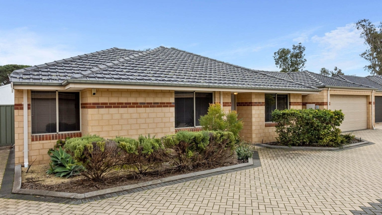 Centurion Real Estate - 456 Kalamunda Road - High Wycombe