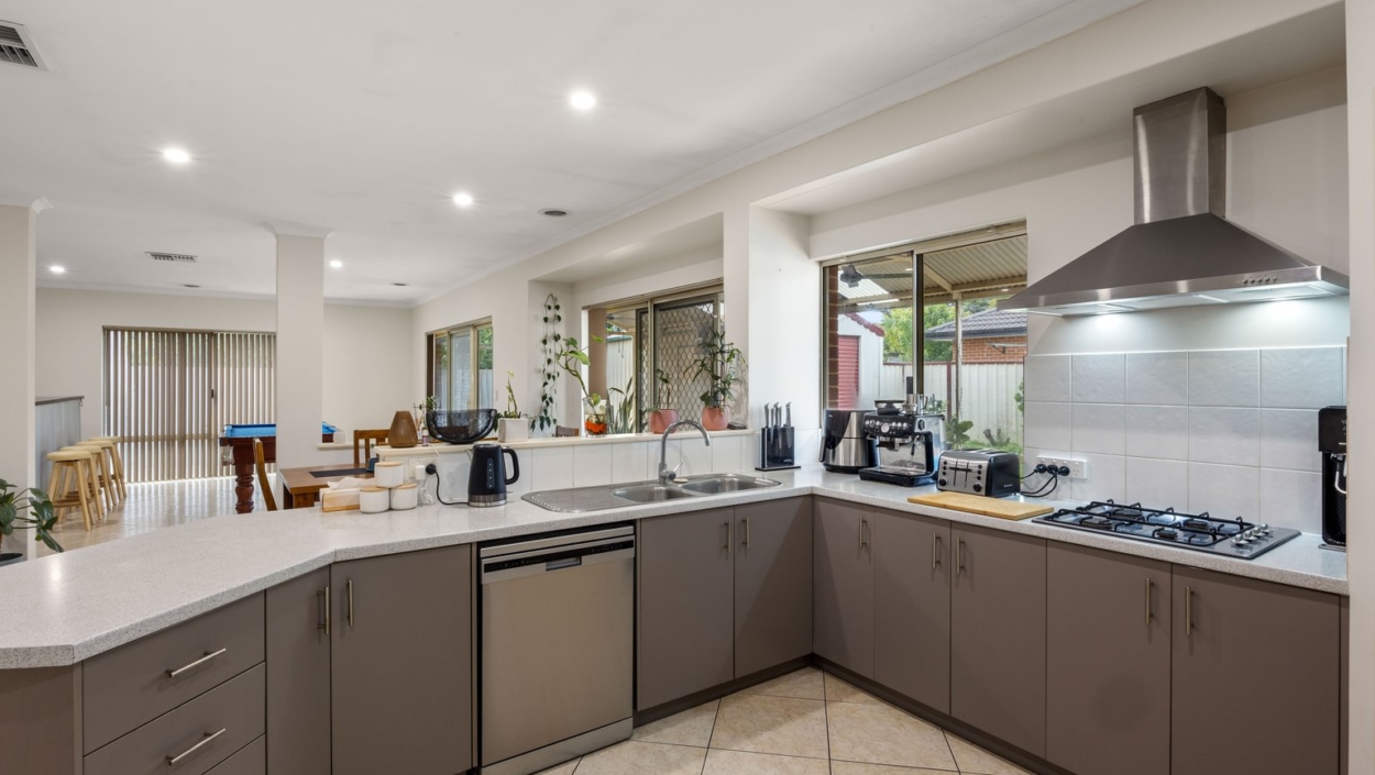 Centurion Real Estate - 5 Kumal Court - Maida Vale