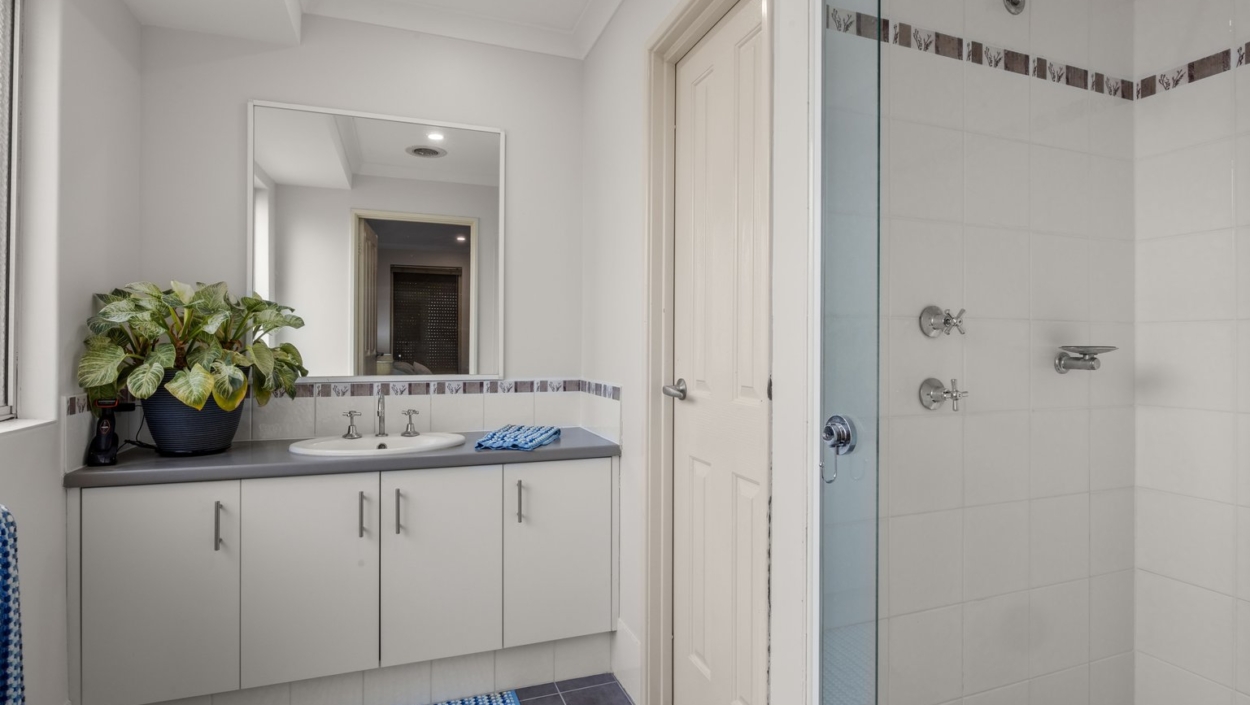 Centurion Real Estate - 5 Kumal Court - Maida Vale