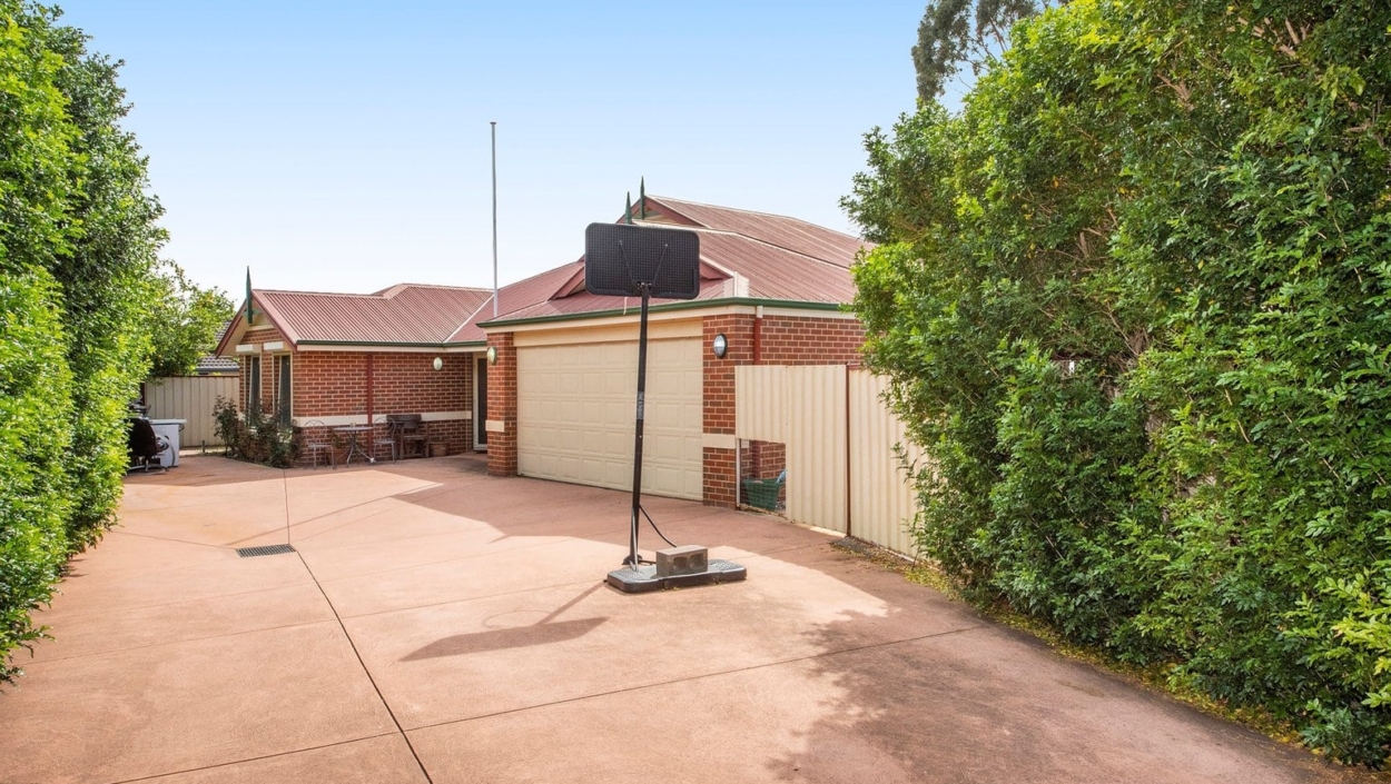 Centurion Real Estate - 5 Kumal Court - Maida Vale