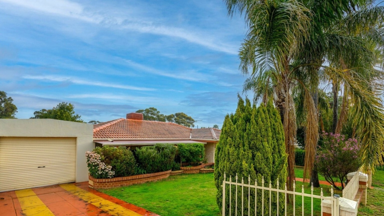 Centurion Real Estate - 10 Hume Court - Parmelia