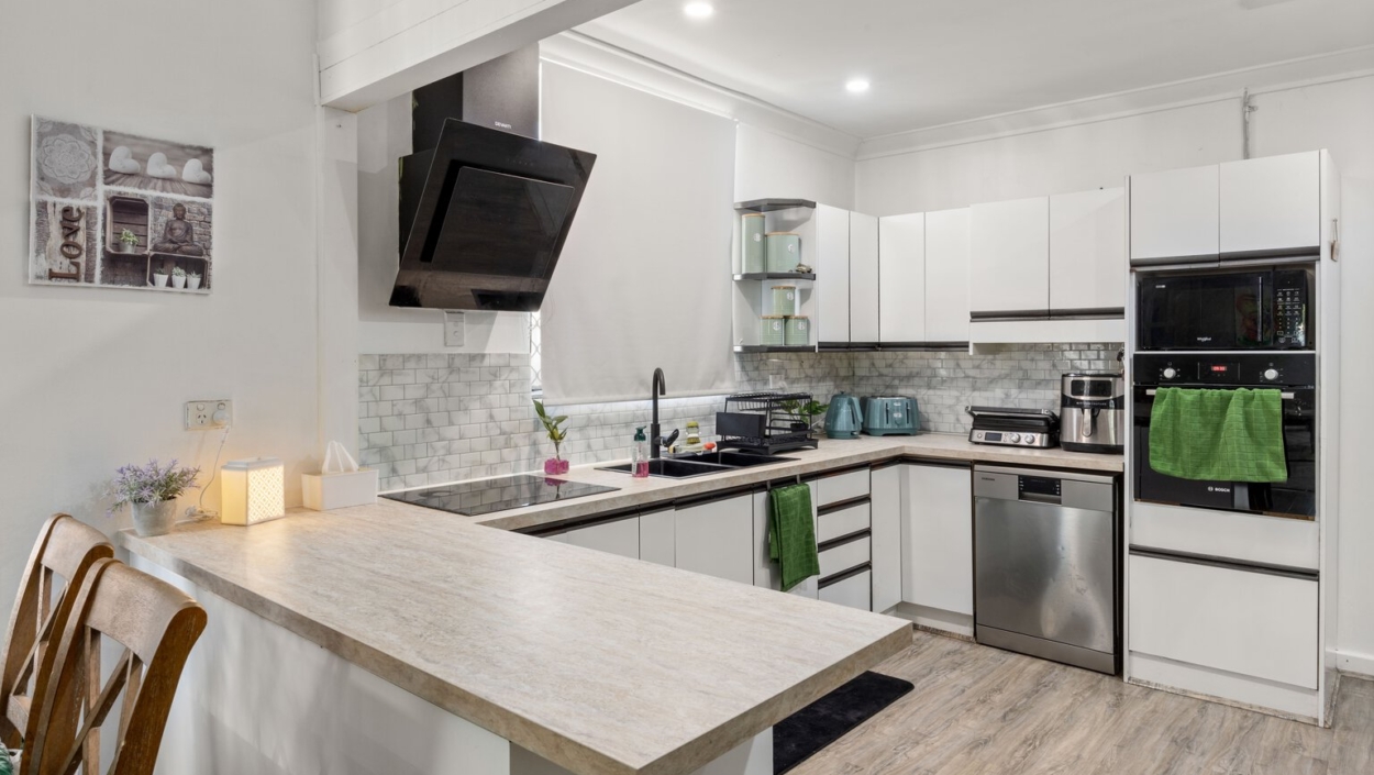 Centurion Real Estate - 9 Jeanhulley Road - High Wycombe