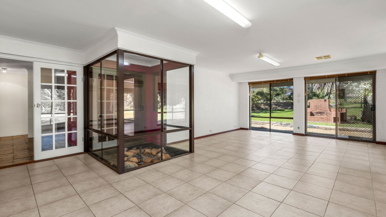 Centurion Real Estate - 204 Hawtin Road - Maida Vale