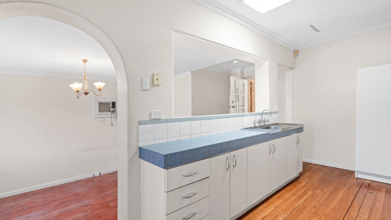 Centurion Real Estate - 43 Hamilton Road - High Wycombe