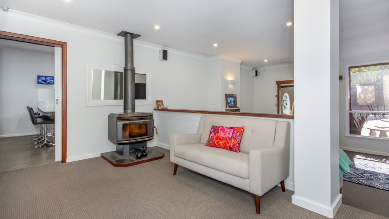 Centurion Real Estate - 17 Petunia Street - Kalamunda