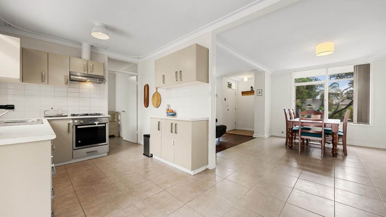 Centurion Real Estate - 18 Peter Road - High Wycombe