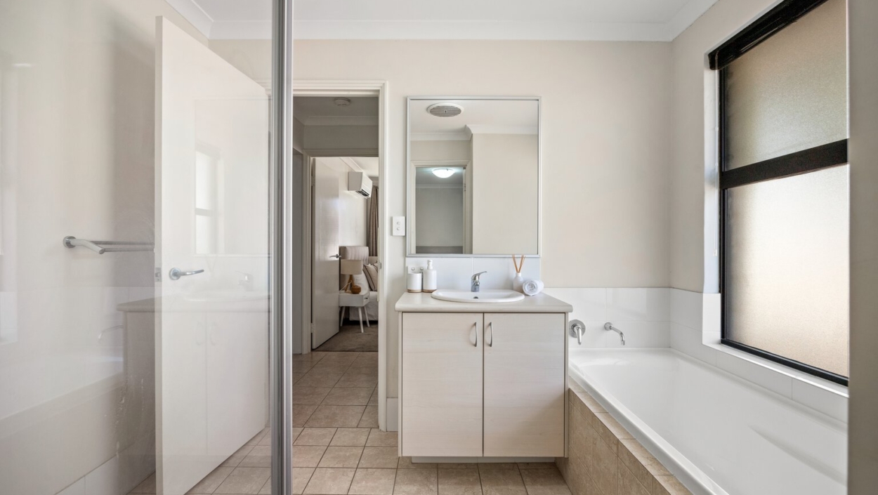 Centurion Real Estate - 24 Larwood Crescent - High Wycombe