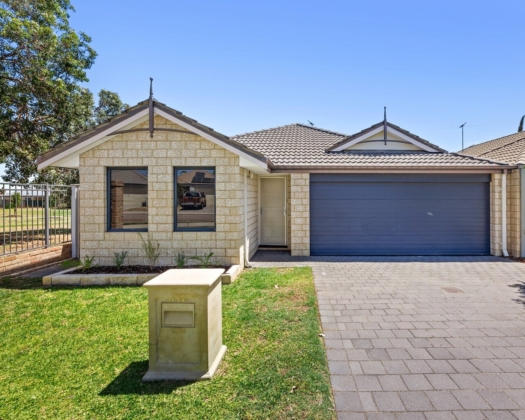 1/24 Larwood Crescent