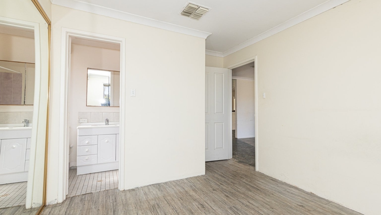 Centurion Real Estate - 64 Durrant Way - High Wycombe