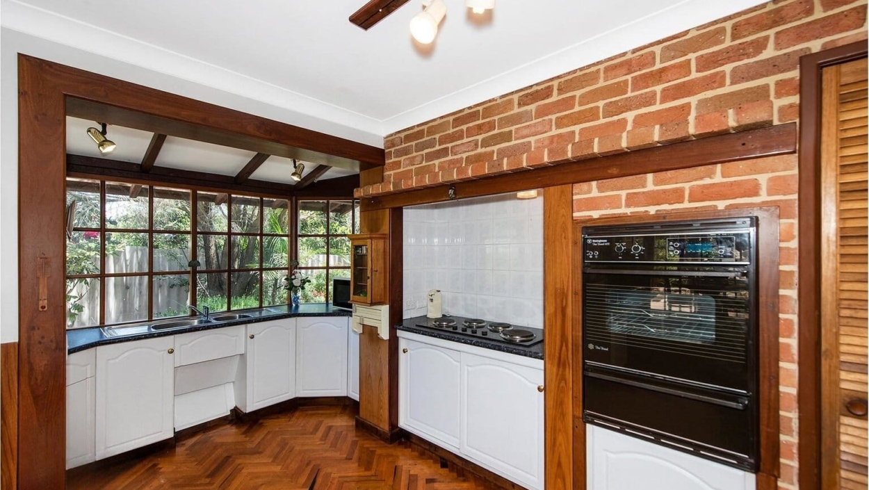 Centurion Real Estate - 5 White Road - Kalamunda