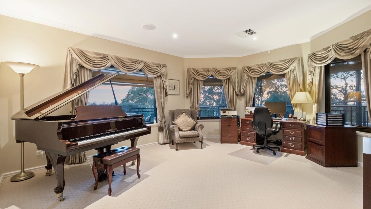 Centurion Real Estate - 67 Graham Road - Gooseberry Hill