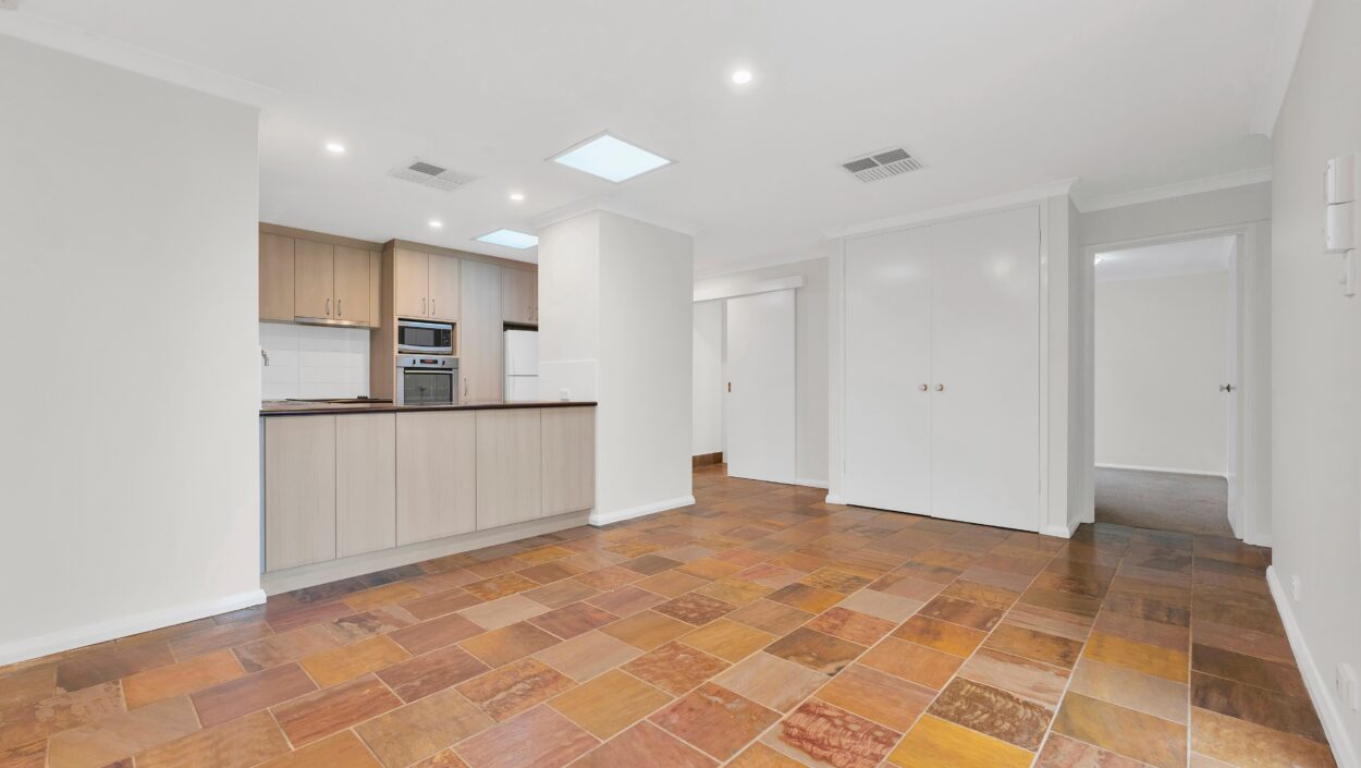 Centurion Real Estate - 110 Tibradden Circle - Ascot