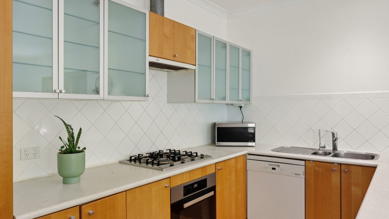 Centurion Real Estate - 16 Lascelles Parade - Gooseberry Hill