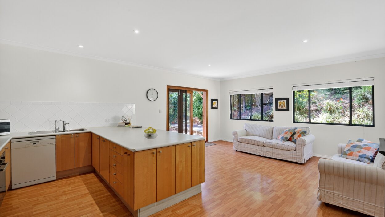 Centurion Real Estate - 16 Lascelles Parade - Gooseberry Hill