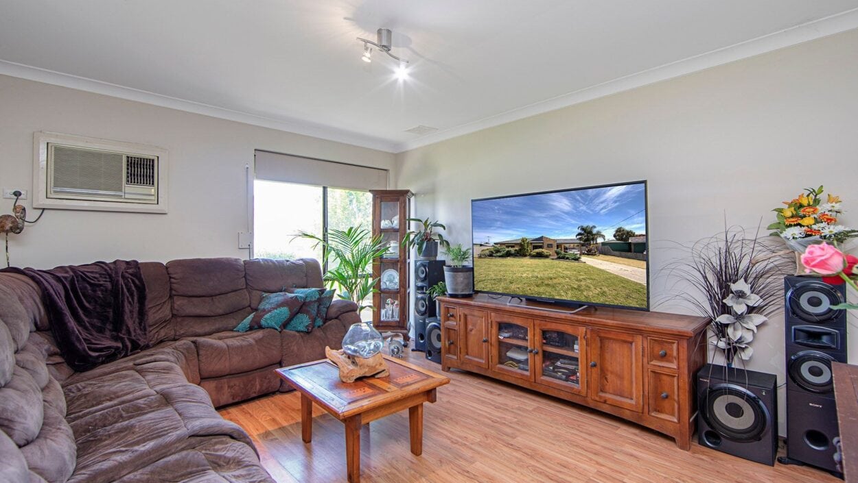 Centurion Real Estate - 13 Otway Crescent - High Wycombe