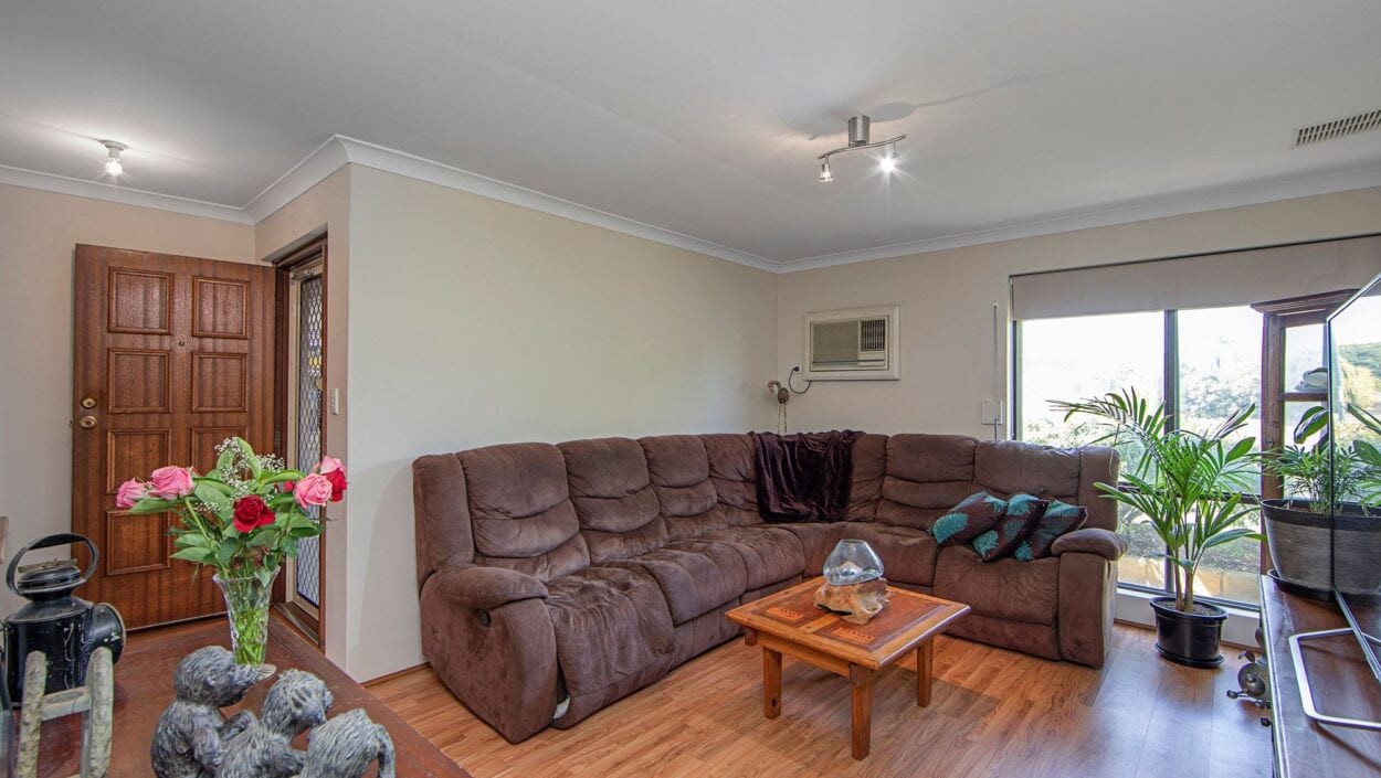Centurion Real Estate - 13 Otway Crescent - High Wycombe