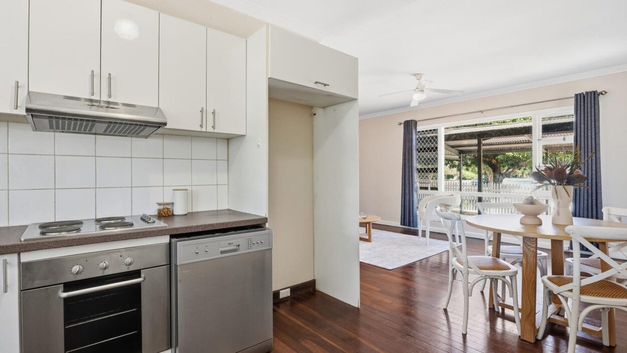 Centurion Real Estate - 59 Cyril Road - High Wycombe