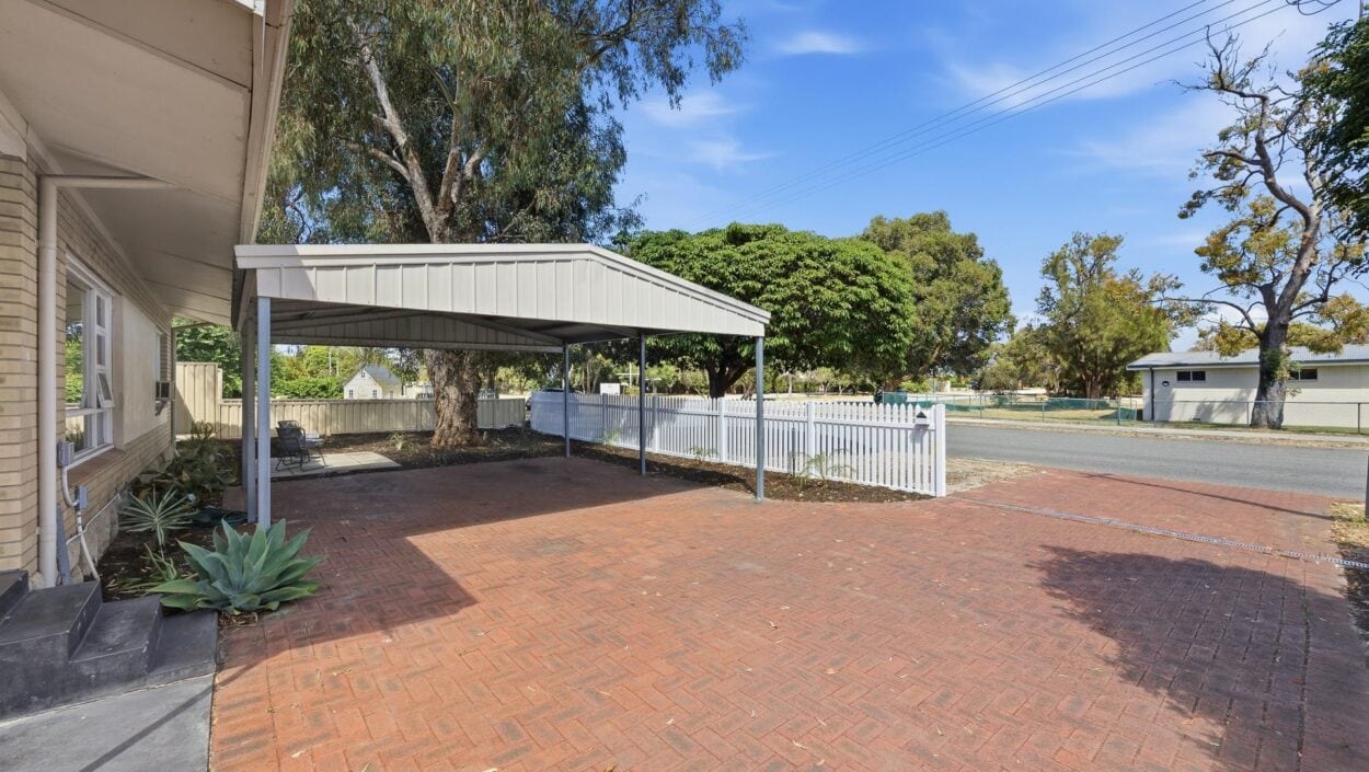 Centurion Real Estate - 59 Cyril Road - High Wycombe