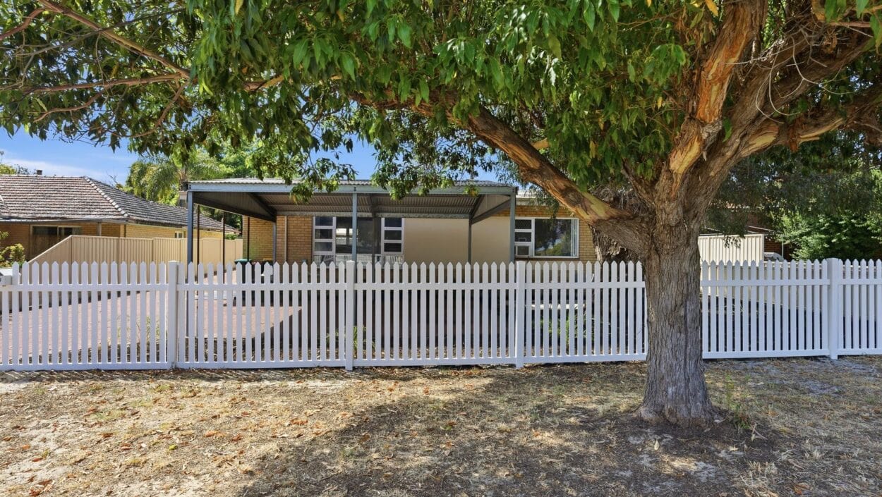 Centurion Real Estate - 59 Cyril Road - High Wycombe