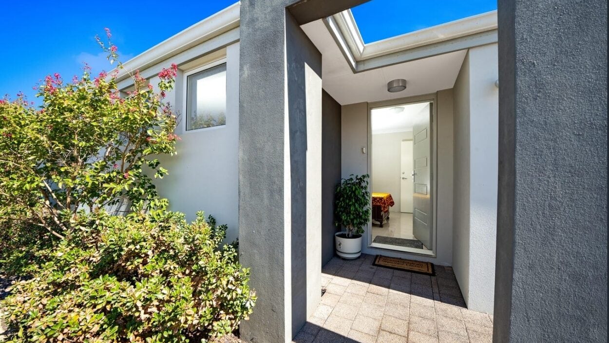 Centurion Real Estate - 7 Ling Place - High Wycombe