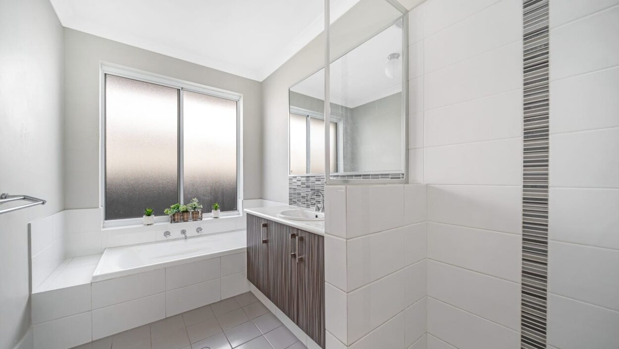 Centurion Real Estate - 7 Ling Place - High Wycombe