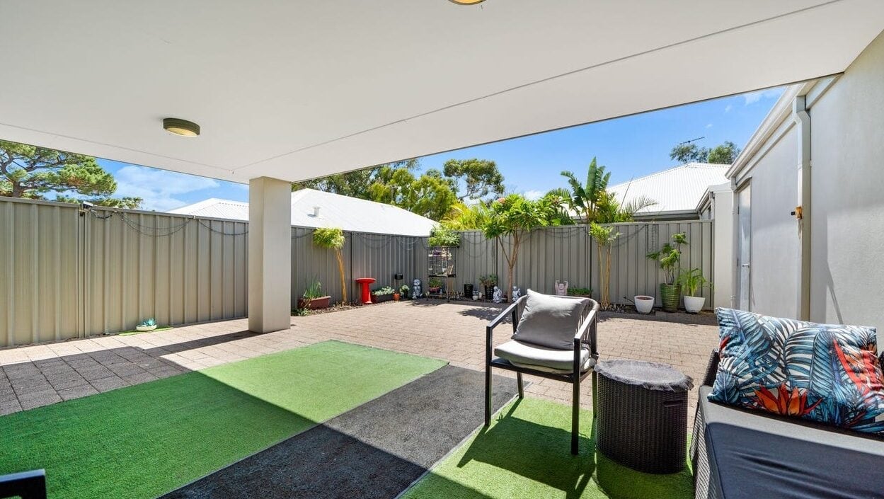 Centurion Real Estate - 7 Ling Place - High Wycombe