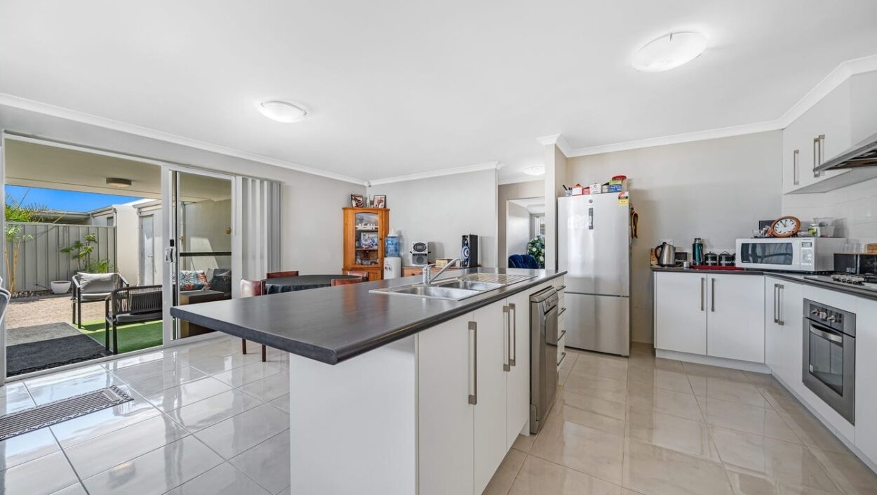 Centurion Real Estate - 7 Ling Place - High Wycombe